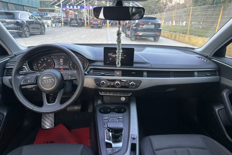 Used Audi A4L 2019 40 TFSI Ambition China VI