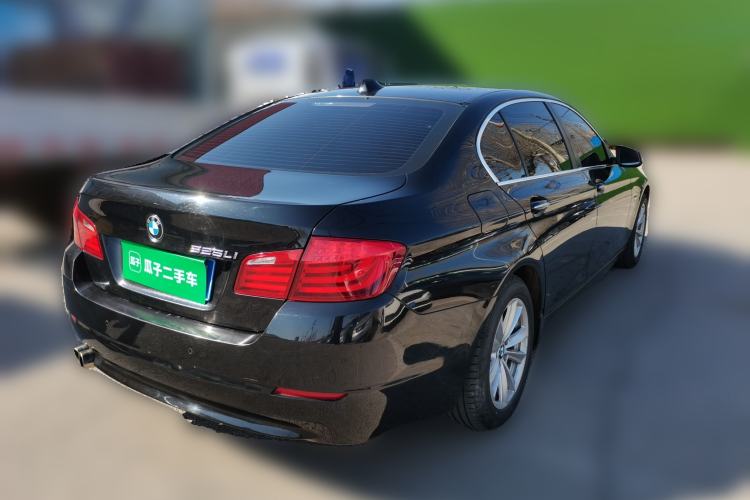 Used BMW 5 Series 2013 525Li Luxury Model
