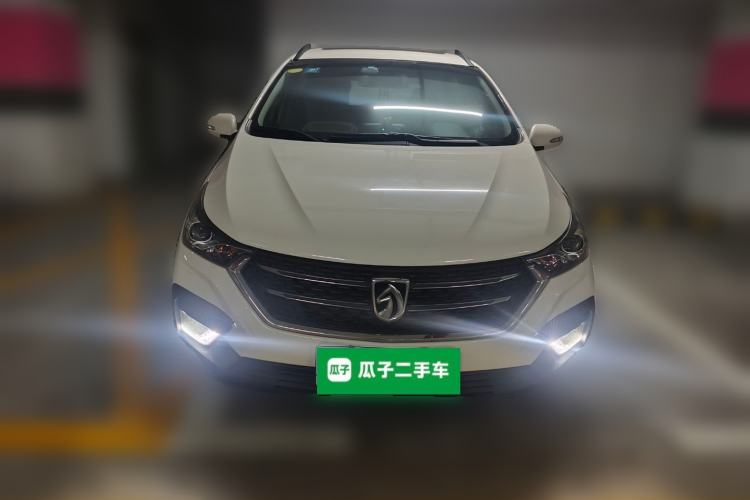 Used Baojun 310W 2018 1.5L Automatic Luxury Version China VI Emission Standard