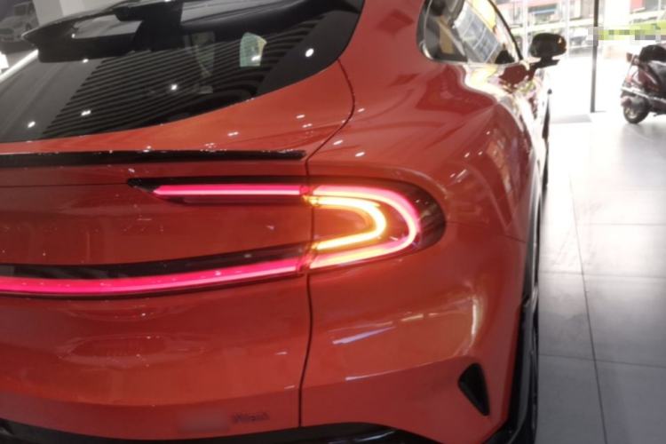 Used Xiaomi Auto YU7 2025 Ultra-Long Range High-Performance All-Wheel-Drive Max Edition
