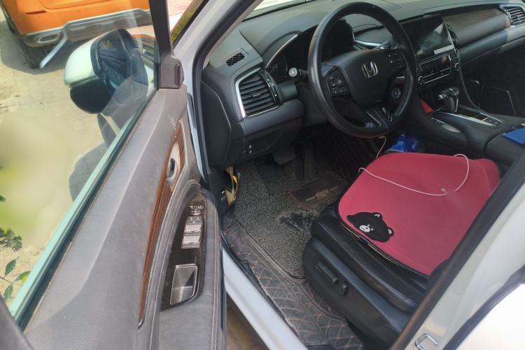 Used Honda Avancier 2017 240TURBO Two-Wheel Drive Luxury Edition Interior 3