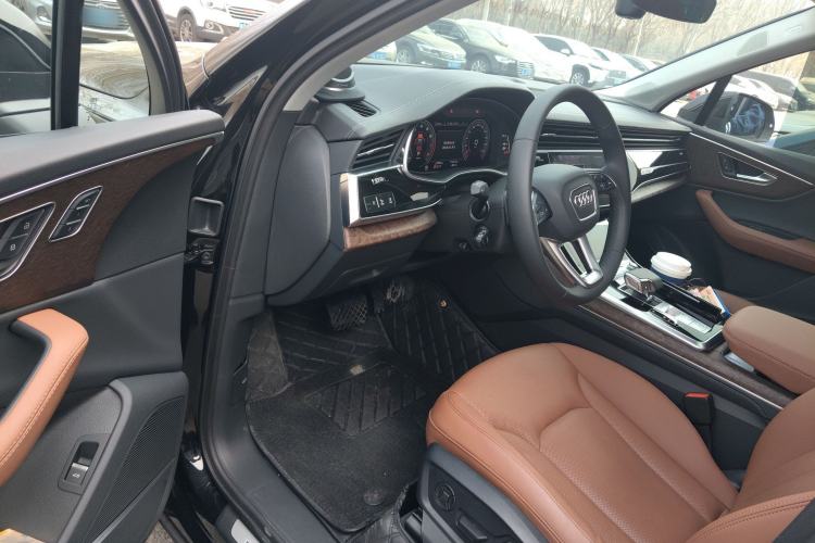 Used Audi Q7 2023 55 TFSI quattro S line Sport Edition
