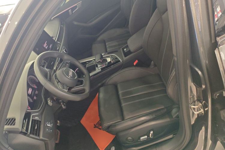 Used Audi A4L 2024 40 TFSI Luxury Dynamic Edition