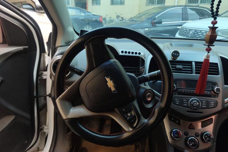 Used Chevrolet Aveo Sonic 2011 Sedan 1.6L Manual Transmission SX