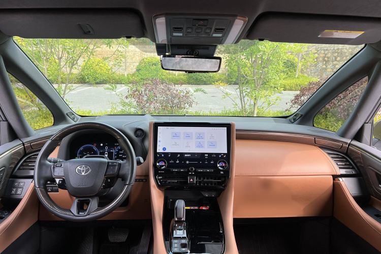 Used Toyota Alphard 2024 Dual-Engine 2.5L Prestige Edition
