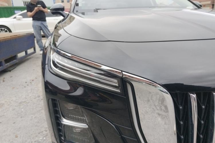 Used Hongqi H5 2023 1.5T DCT Smart Connect Flagship Edition Right Front Headlight