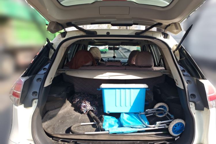 Used Nissan X-Trail 2015 2.0L CVT Comfort MAX Edition 2WD Trunk