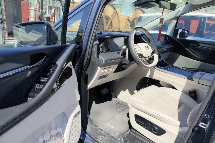 Used GAC Trumpchi Xiangwang M8 2026 Model Qiankun Ultra First-Class Cabin Driver Seat