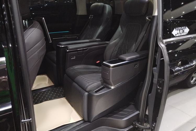 Used SAIC MAXUS G90 2023 2.0T Interstellar Six-Seater Version