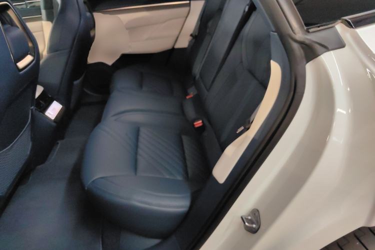 Used Zeekr 001 2025 YOU Edition 100 kWh All-Wheel Drive
