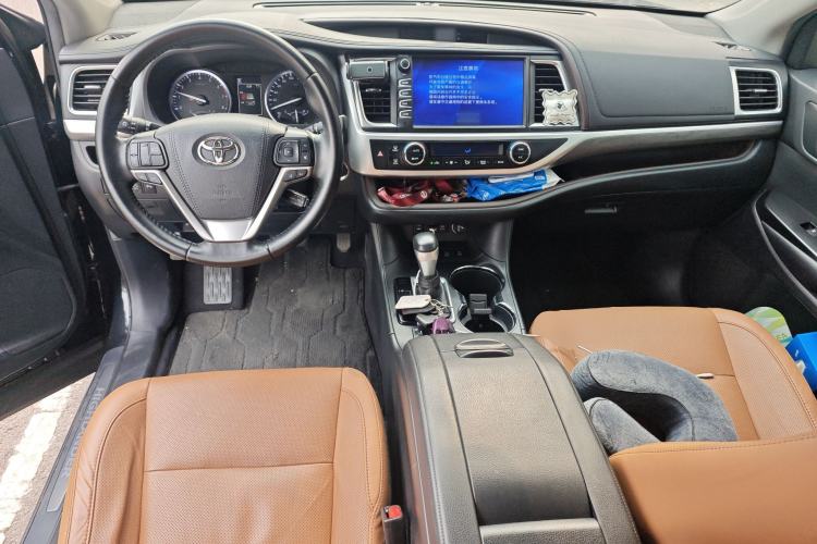 Used Toyota Highlander 2018 2.0T Four-Wheel Drive Knight Edition 7 Seats China VI Standard
