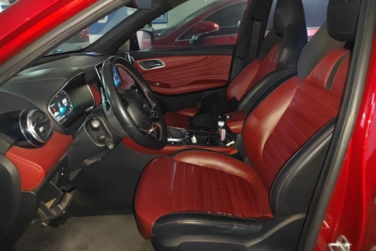 Used MG HS 2018 30T Automatic Two-Wheel Drive Trophy Edition—High-Octane V-Model