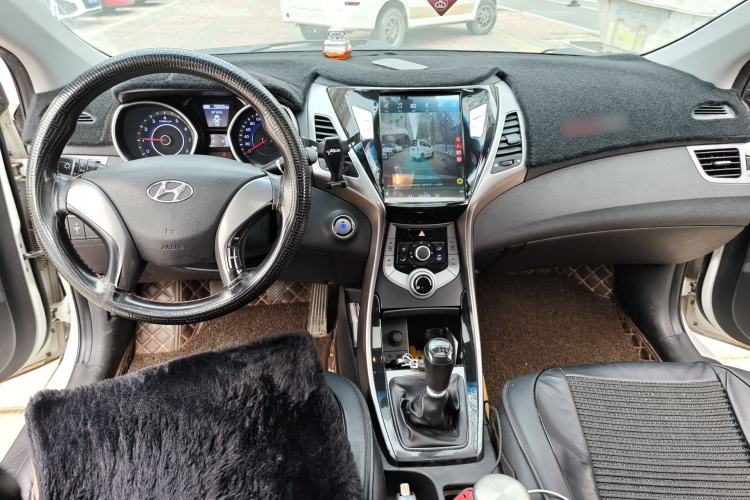 Used Hyundai Elantra (5th Generation / Langdong) 2015 1.6L Manual Leading Model