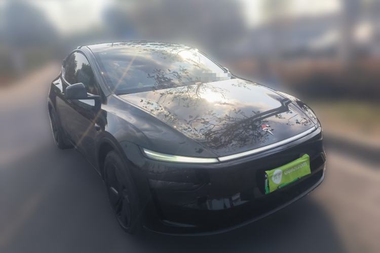 Used Tesla Model Y 2025 Rear-Wheel-Drive Version