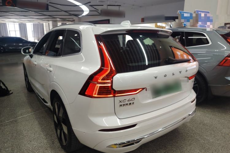 Used Volvo XC60 New Energy 2024 T8 Plug-in Hybrid Long-Range All-Wheel Drive Smart Luxury Edition Rear Left 45 Deg