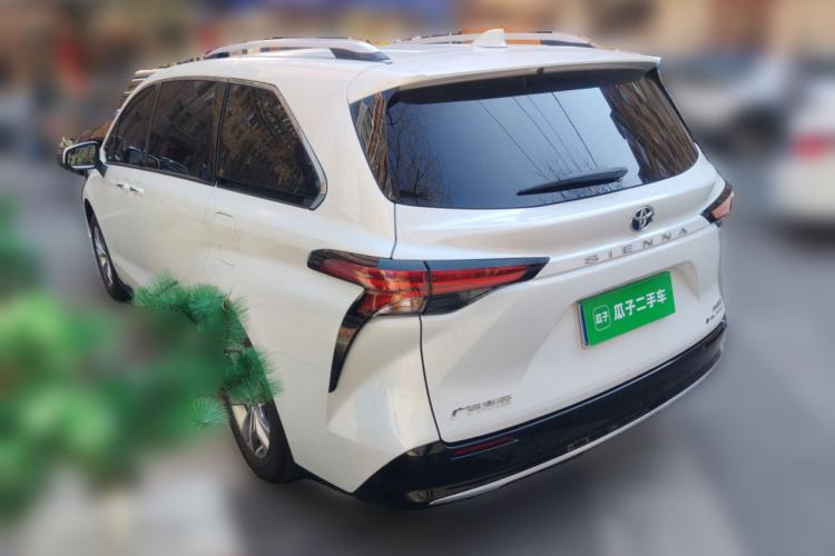 Used Toyota SIENNA 2024 2.5L Hybrid Four-Wheel Drive Prestige Edition