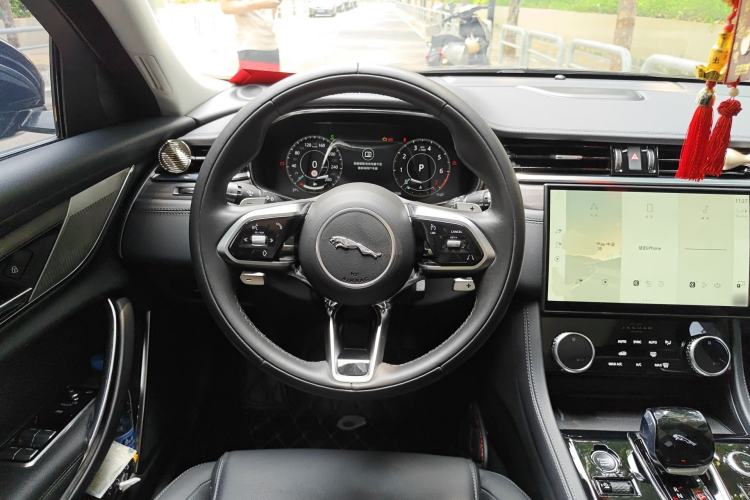 Used Jaguar XFL 2021 XFL 2.0T P200 Two-Wheel-Drive Elite Luxury Edition Steering Wheel