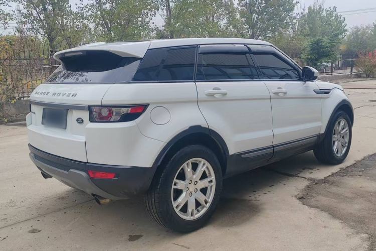 Used Land Rover Range Evoque 2015 2.0T 5-Door Luxury Edition Exterior 4