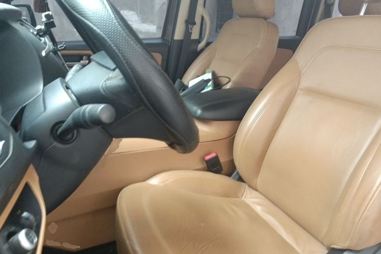 Used Huasong 7 2015 2.0T Automatic Luxury Model Left Front Seat