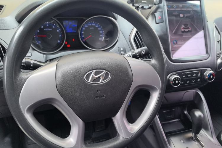 Used Hyundai ix35 2015 2.0L Automatic 2WD Comfort Edition China V Standard