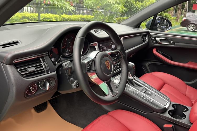 Used Porsche Macan 2018 Macan 2.0T