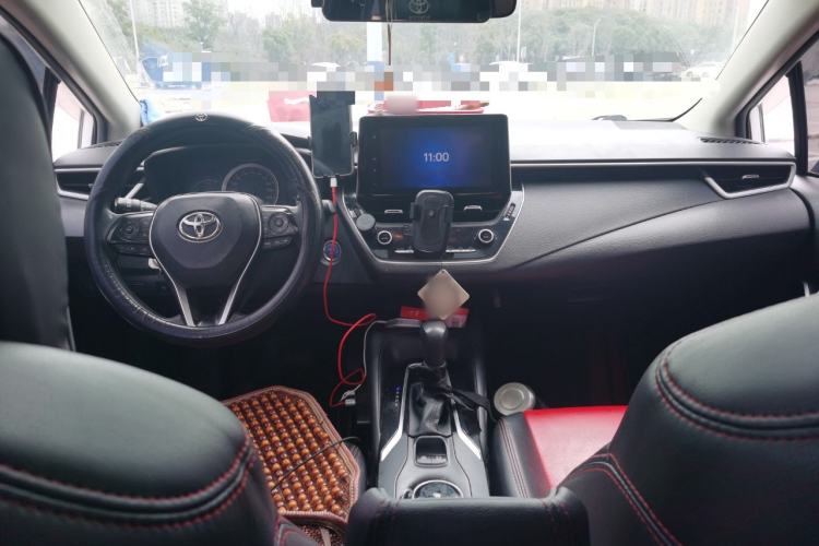 Used Toyota Corolla 2021 Dual-Motor 1.8L E-CVT Elite Edition Center Console