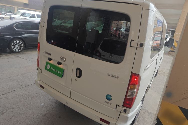 Used SAIC MAXUS Xintu V80 2023 2.0T AMT Classic Aoyuntong Short Wheelbase Ultra-Low Roof 5/6-Seater Rear Right 45 Deg