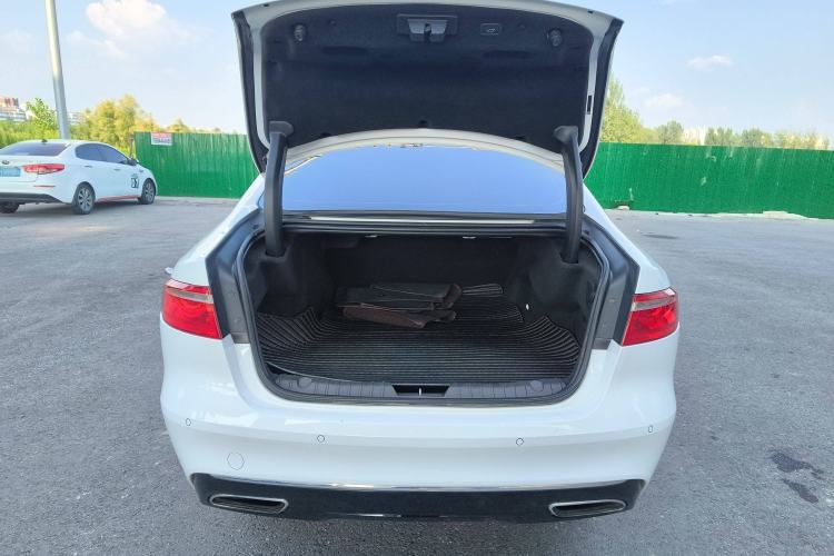 Used Jaguar XFL 2017 XFL 2.0T 240PS Premium Edition