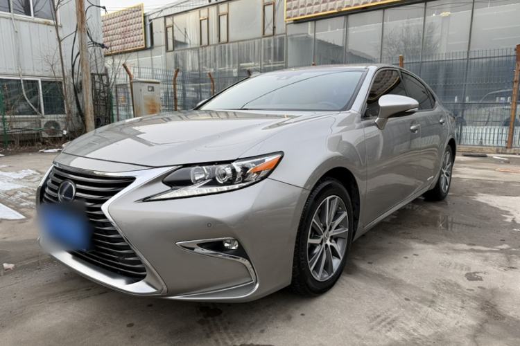 Used Lexus ES 2017 300h Mark Levinson Comfort Edition