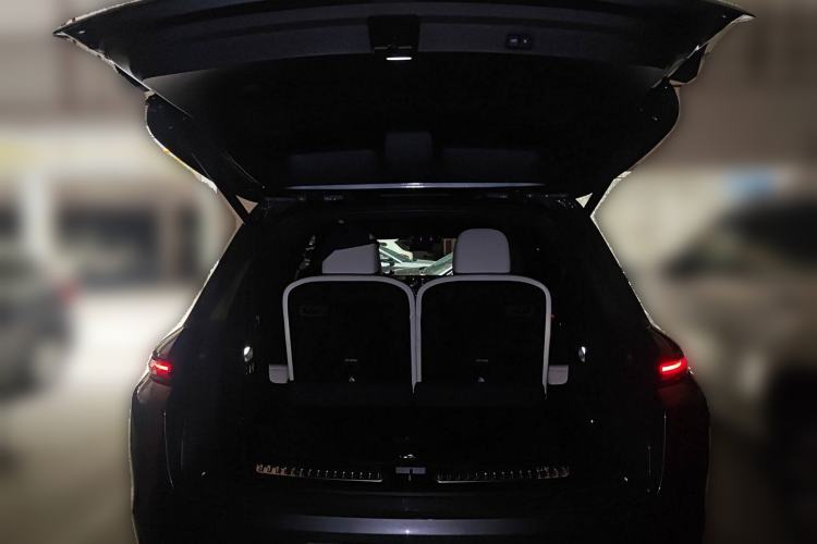 Used Li Auto L8 2023 Pro Model
