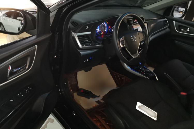 Used Honda Crider 2016 1.8L CVT Luxury Edition Driver Seat