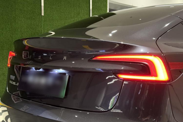 Used Tesla Model 3 2023 Long-Range All-Wheel-Drive Version Exterior 5