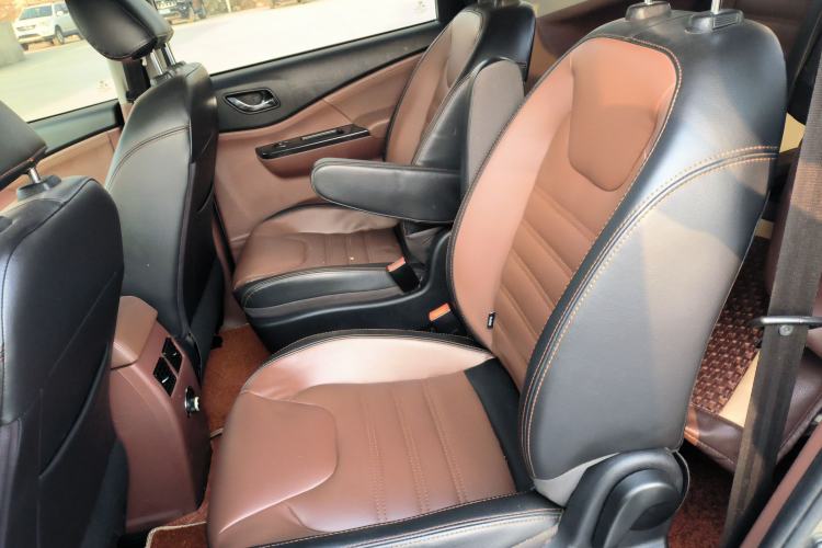 Used FORTHING SX6 2016 2.0L Manual Luxury Version