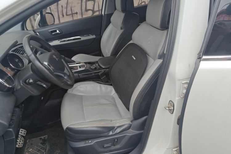 Used Peugeot 3008 2013 1.6THP Roland Garros Edition Left Front Seat