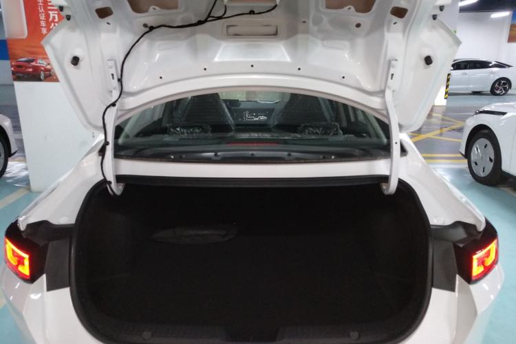 Used CHANGAN OSHAN 520 2025 Standard Edition
