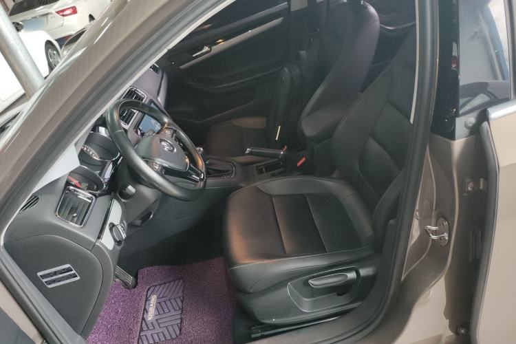 Used Volkswagen Sagitar 2017 230TSI Automatic Comfort Version