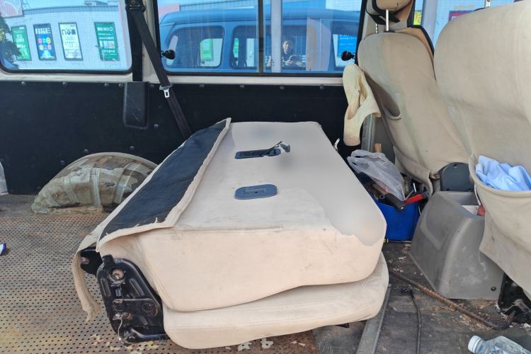 Used FORTHING Lingzhi 2017 V3 1.5L 5-Seater Special Offer Model
