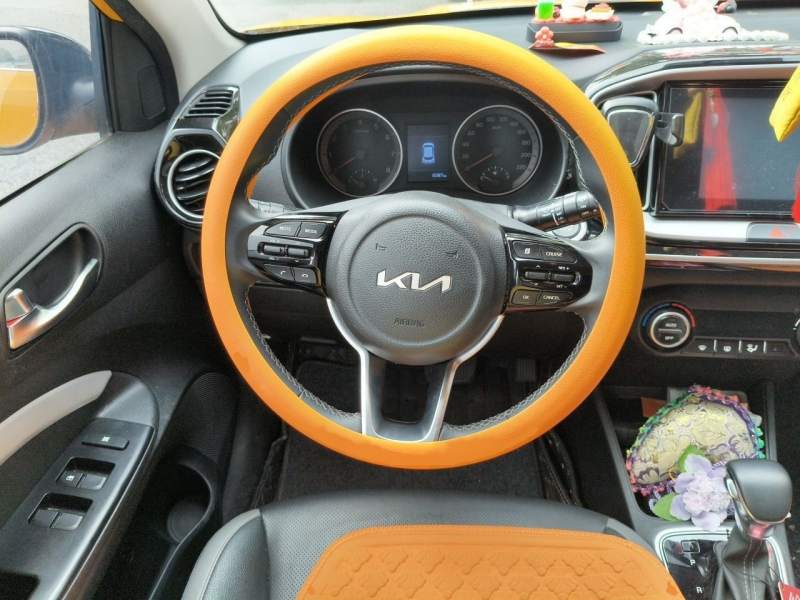 Used Kia kx1 Stonic 2021 1.4L CVT Sunroof Model — 2