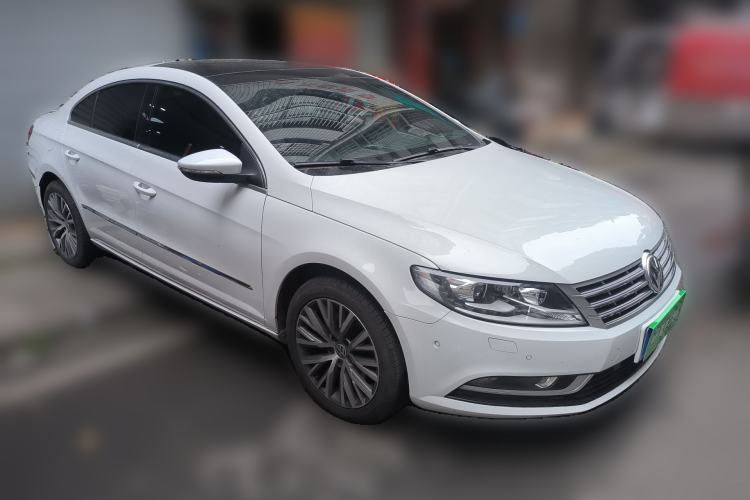 Used Volkswagen FAW-Volkswagen CC 2016 1.8TSI Luxury Model Front Right 45 Deg