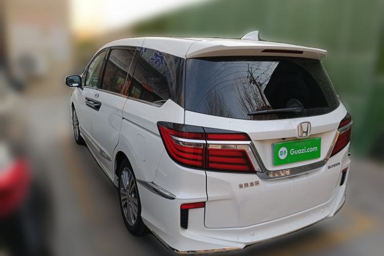 Used Honda Elysion 2016 2.4L Classic Edition
