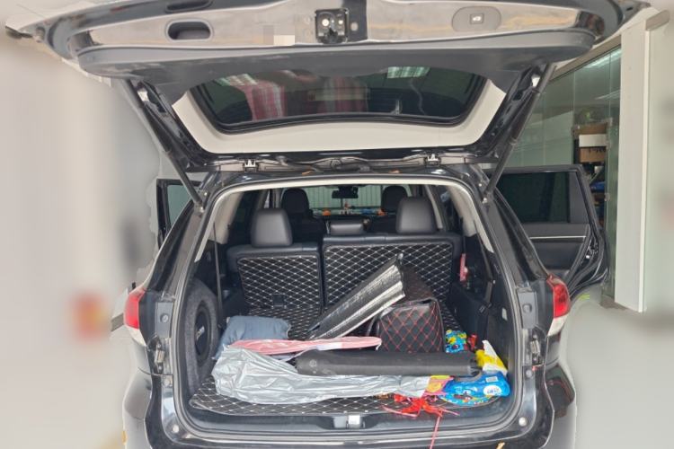 Used Toyota Highlander 2018 2.0T Four-Wheel Drive Prestige Version 7 Seats China VI Standard