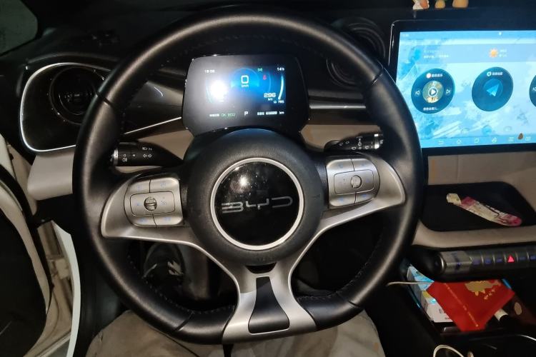 Used BYD Dolphin 2023 420 km Fashion Edition