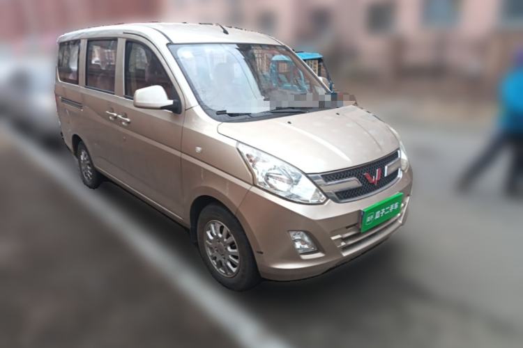 Used Wuling Rongguang V 2015 1.2L Standard Version Front Right 45 Deg