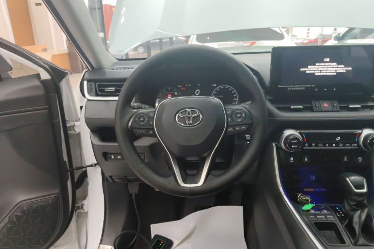 Used Toyota RAV4 2023 2.0L CVT Two-Wheel Drive Fashion Plus Edition
