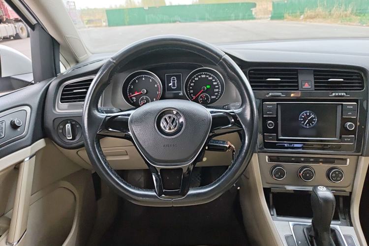 Used Volkswagen Golf 2014 1.4TSI Automatic Comfort Model Steering Wheel