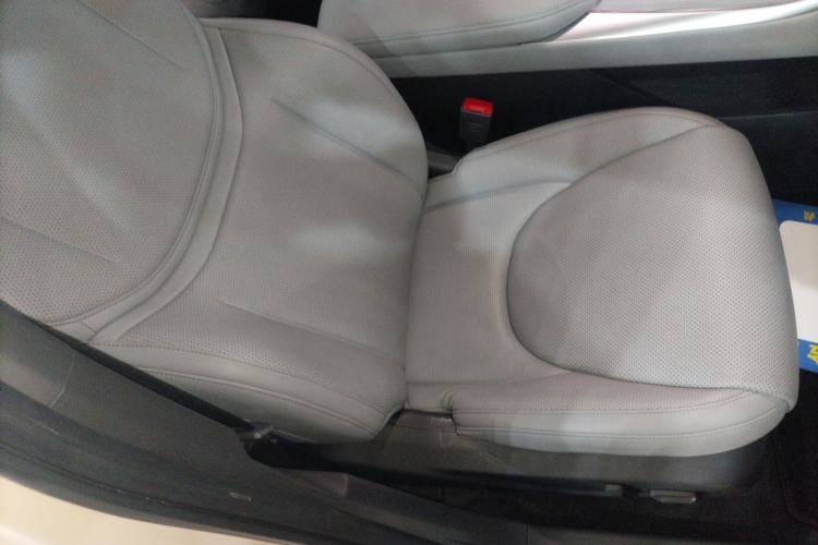Used XPeng MONA M03 2024 620 with Ultra-Long Range Right Front Seat