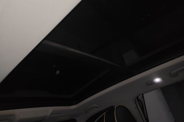 Used Volkswagen Tiguan L 2018 330TSI Automatic Two-Wheel Drive Luxury Edition Headliner