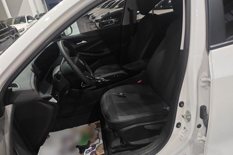 Used Buick Verano 2023 Pro Enjoyment Edition Left Front Seat