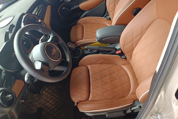 Used MINI MINI 2022 Updated 2.0T COOPER S Classic Edition Five-Door Version