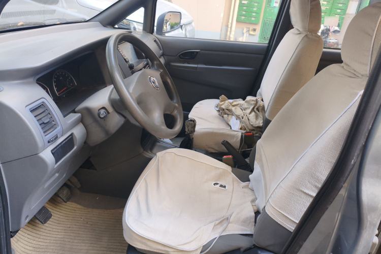 Used Dongfeng Shuaike 2011 1.6L Manual Commercial 5-Seater